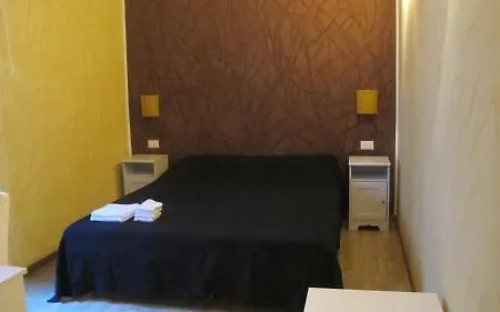 In Piazza Nocleg ze śniadaniem Rzym