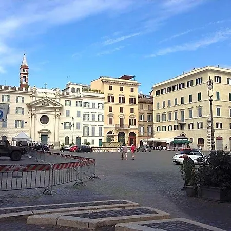 In Piazza 4*