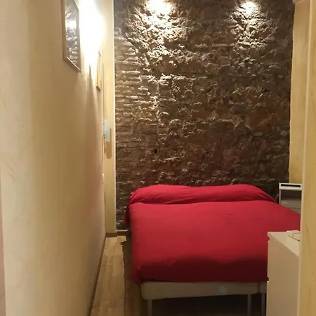 在广场住宿加早餐酒店 住宿加早餐酒店 4*